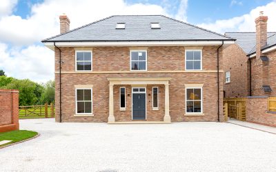 001 - Swan House